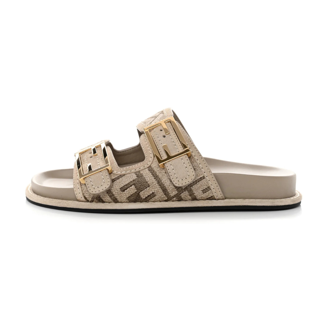 FF sandal